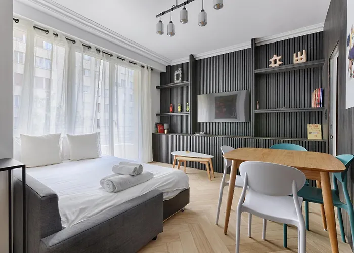 Luxury Apartment Trocadero 2Br
